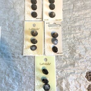 LaMode Silver Decorative Buttons